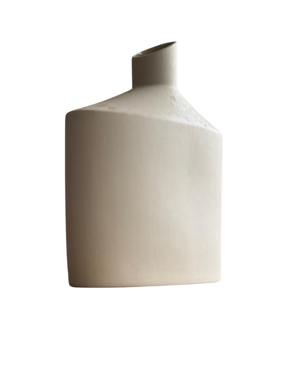 Jarrón cuadrado con cuello oblicuo