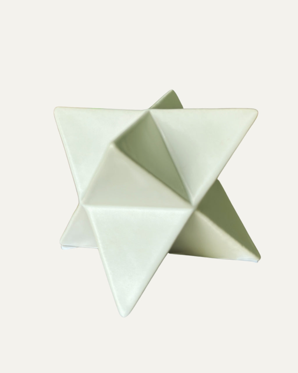 Objeto decorativo de forma geométrica - Stella