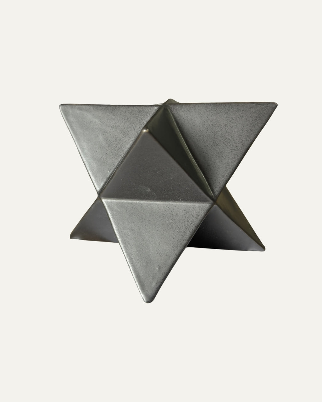 Objeto decorativo de forma geométrica - Stella
