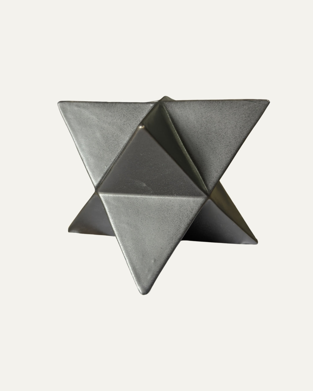 Objeto decorativo de forma geométrica - Stella