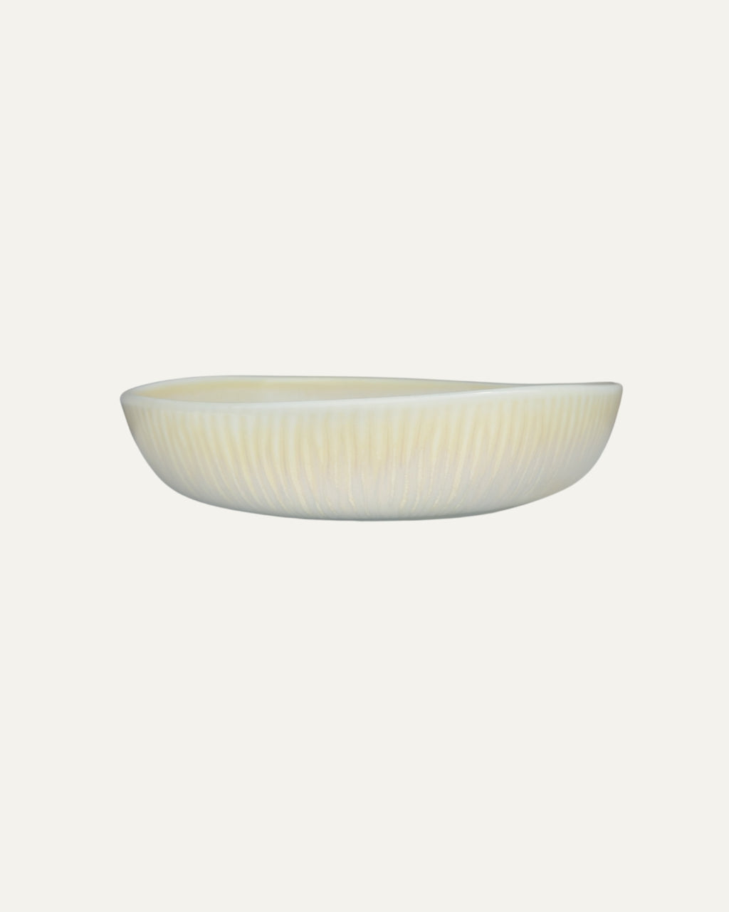 Plato con exterior texturizado - Rifletskal