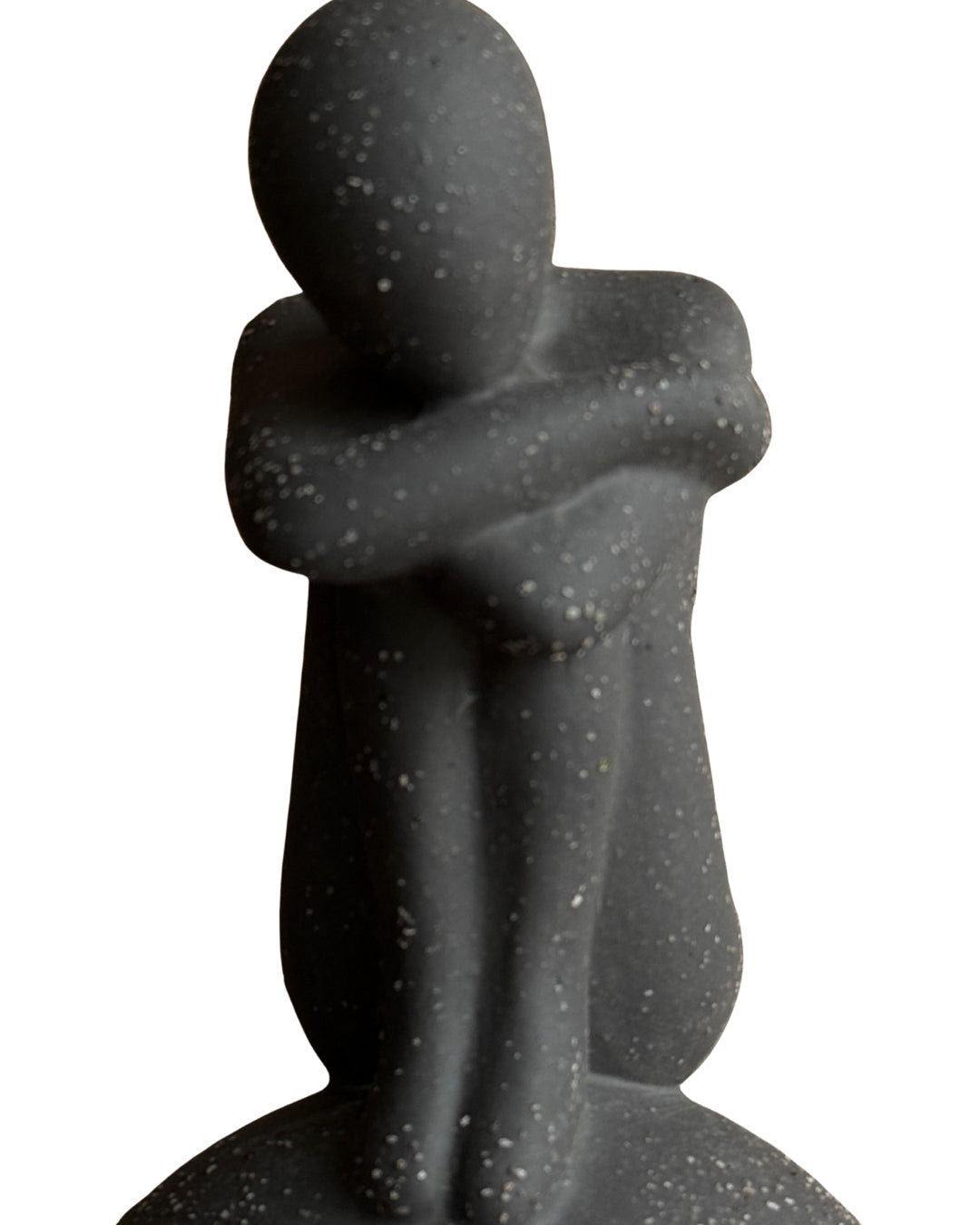 Figura abstracta humana con acabado rústico