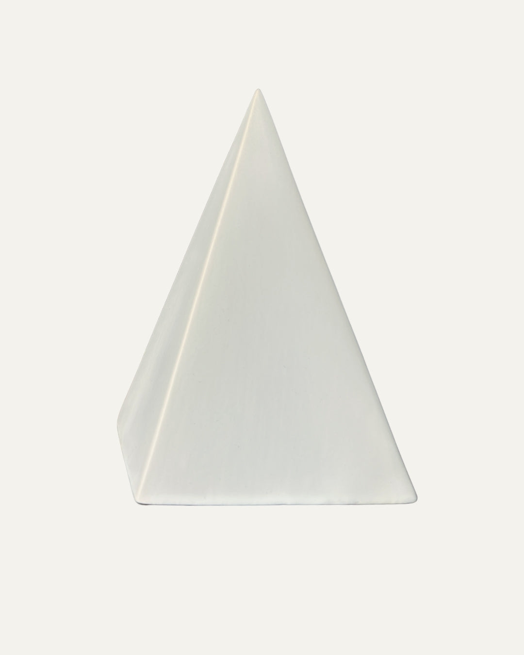 Acento decorativo en forma de pirámide - Guiza