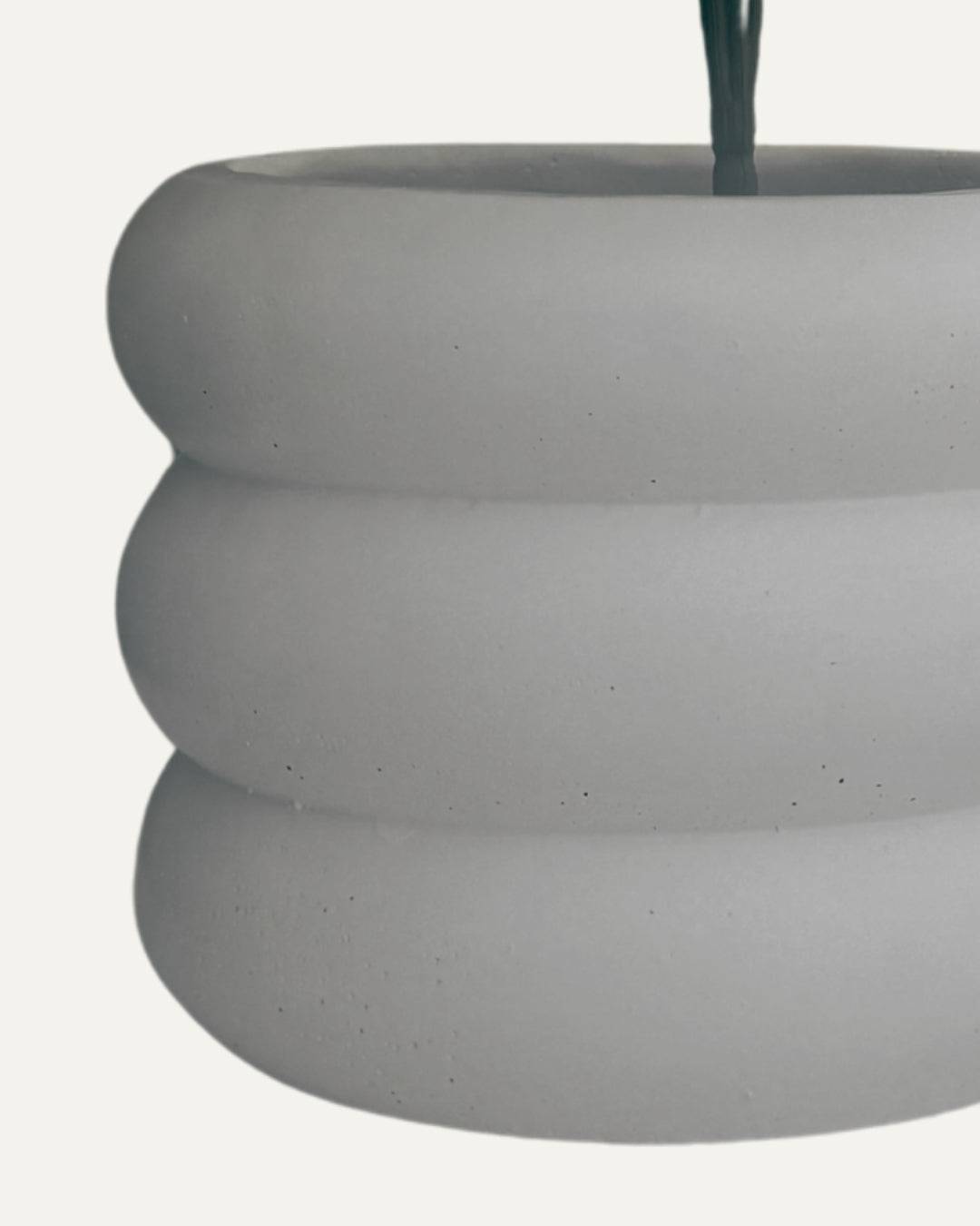 Macetero blanco mate con diseño anillado - Kyoto