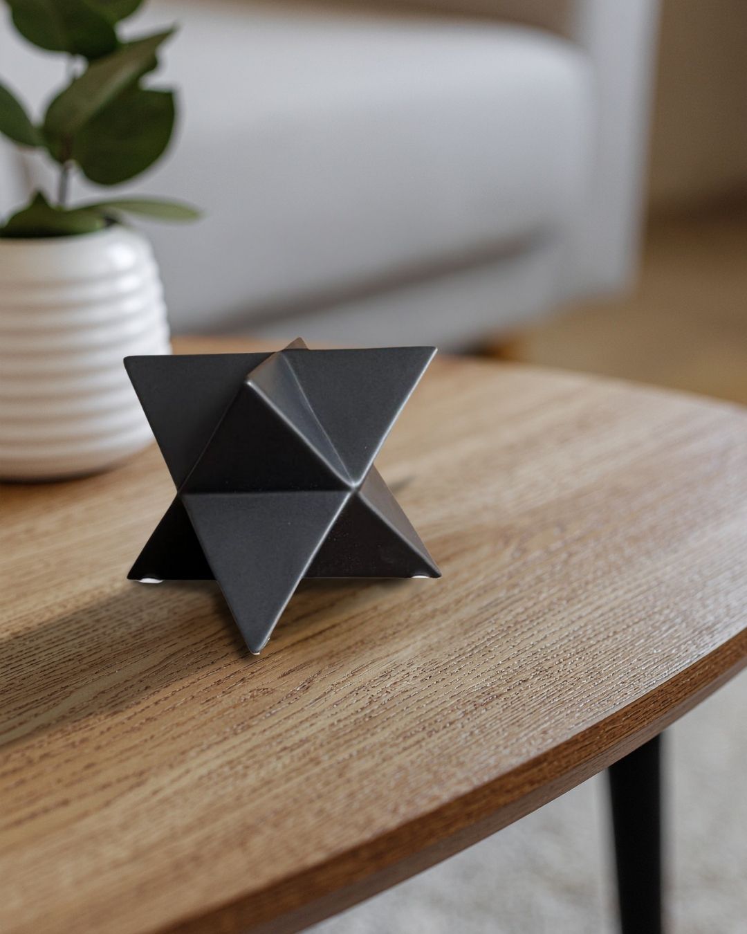 Objeto decorativo de forma geométrica - Stella