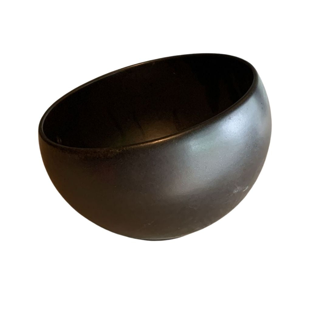 Sculptural porcelain bowl on a white background-2