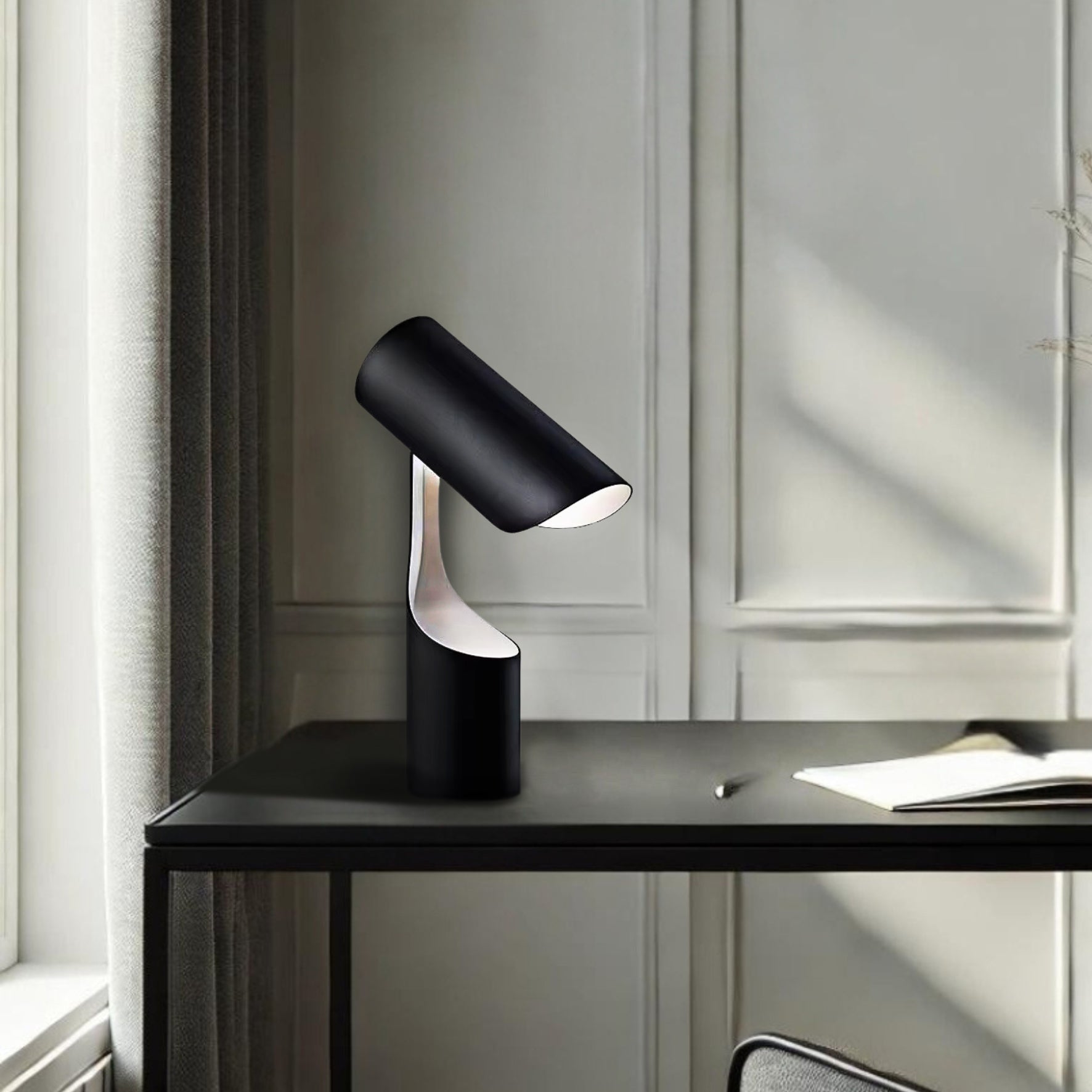 Pelican - Desk Lamp 13.78"